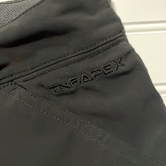 NorthFace- Women’s Skort - Size 8 - Picture 5 of 8